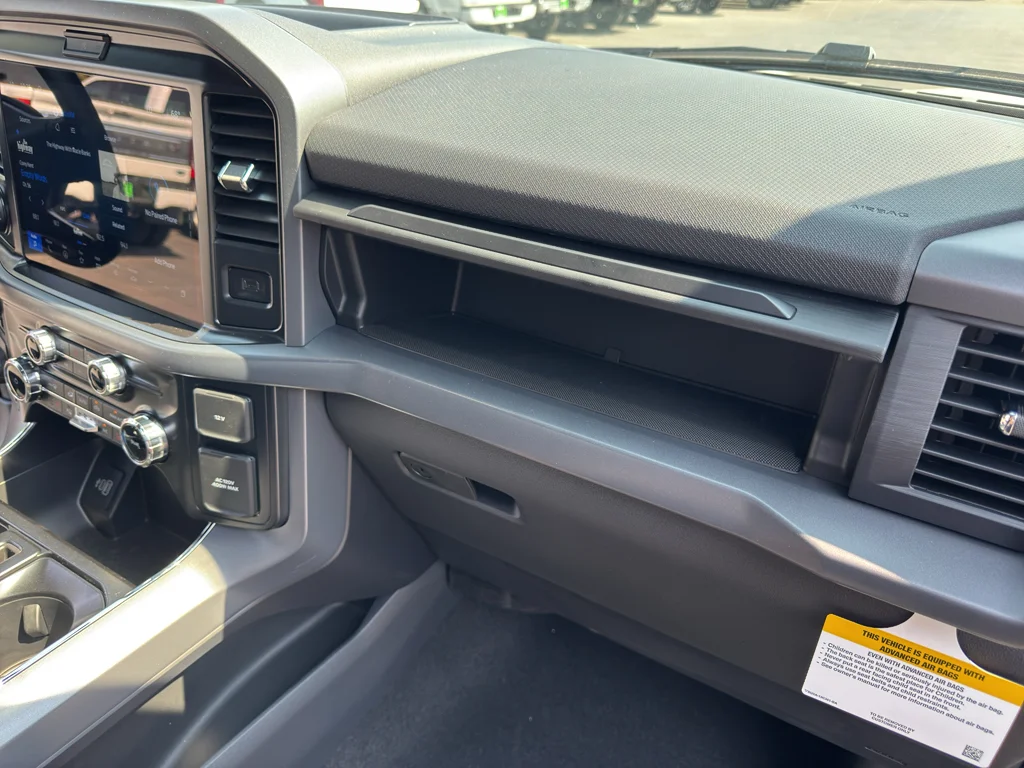 New 2026 Avalanche Ford XLT image 16
