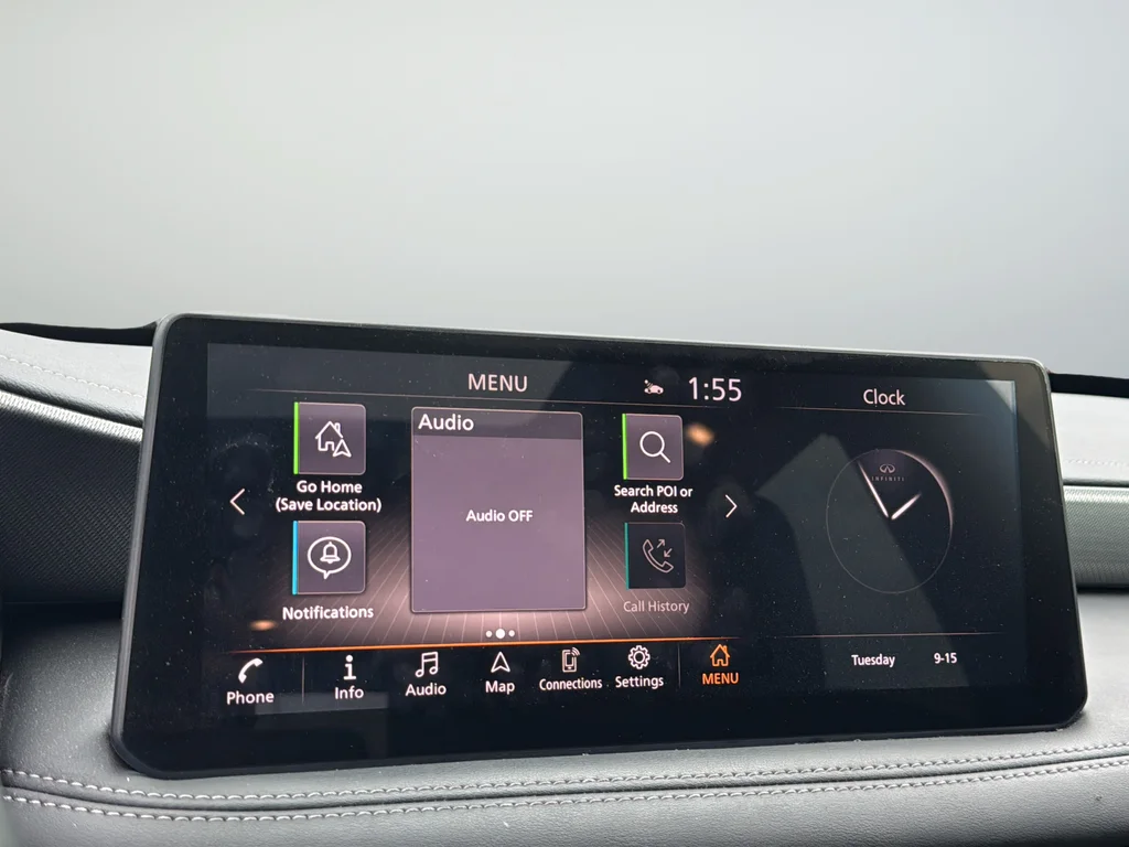 Used 2025 Gray INFINITI LUXE image 11