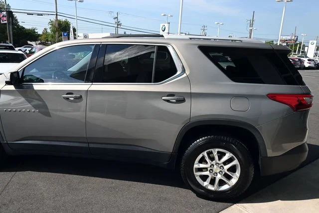 Used 2018 Gray Chevrolet LT image 14