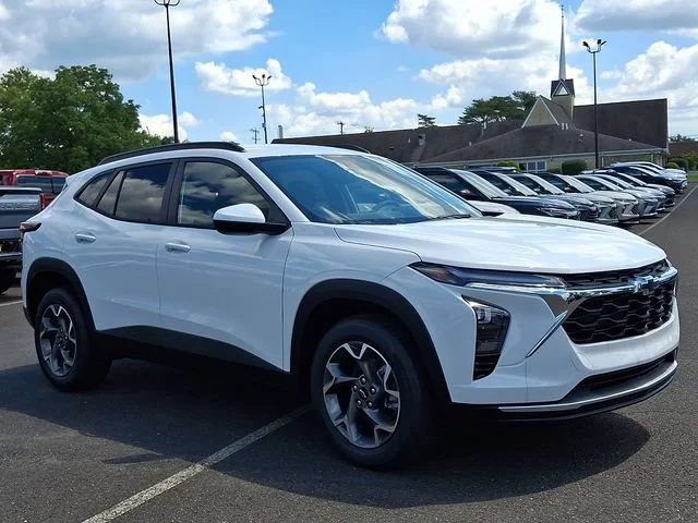 New 2026 Summit White Chevrolet LT image 2