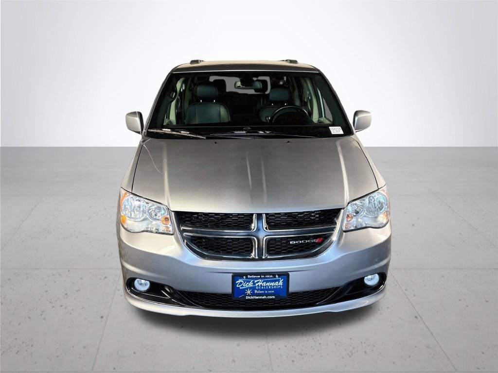Used 2019 Silver Dodge SXT image 3