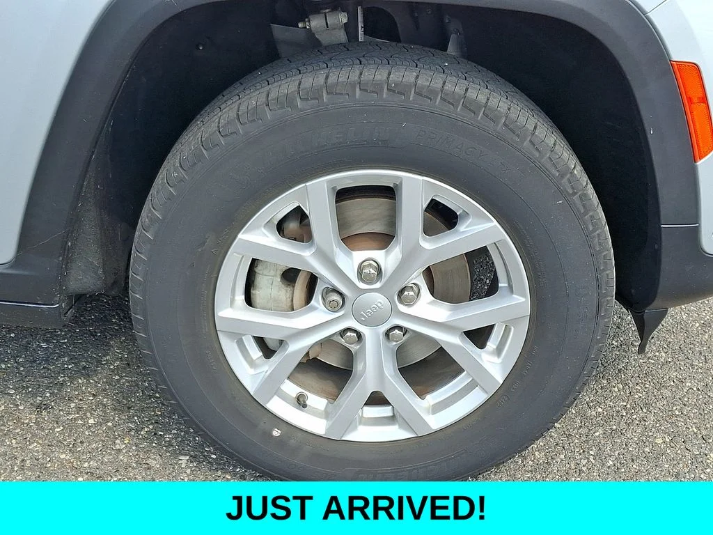 Certified Used 2023 Silver Jeep Limited image 8