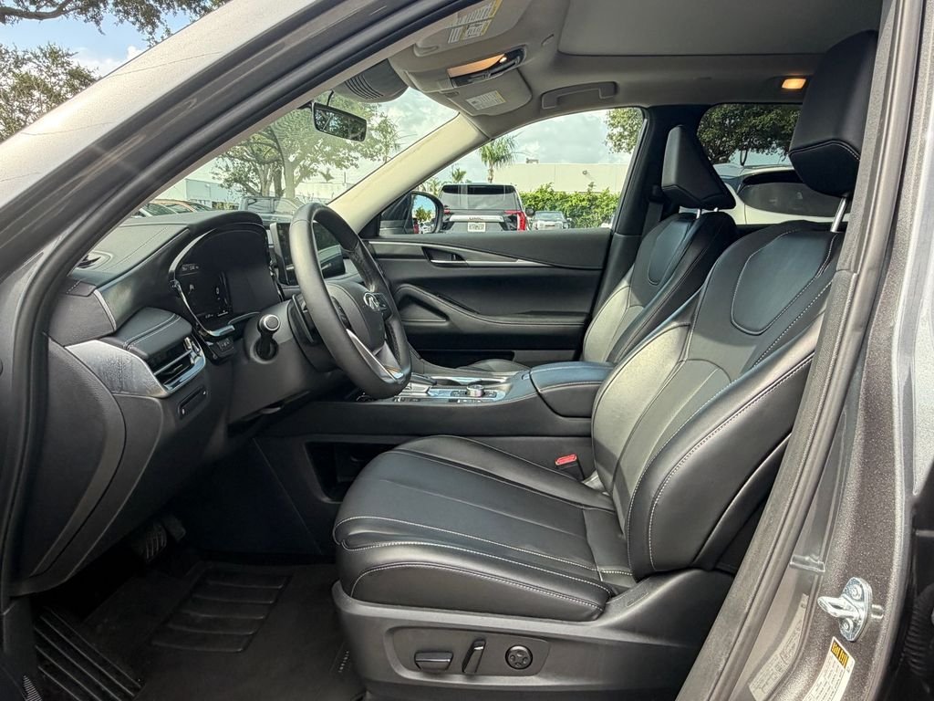 Used 2026 Gray INFINITI PURE image 12
