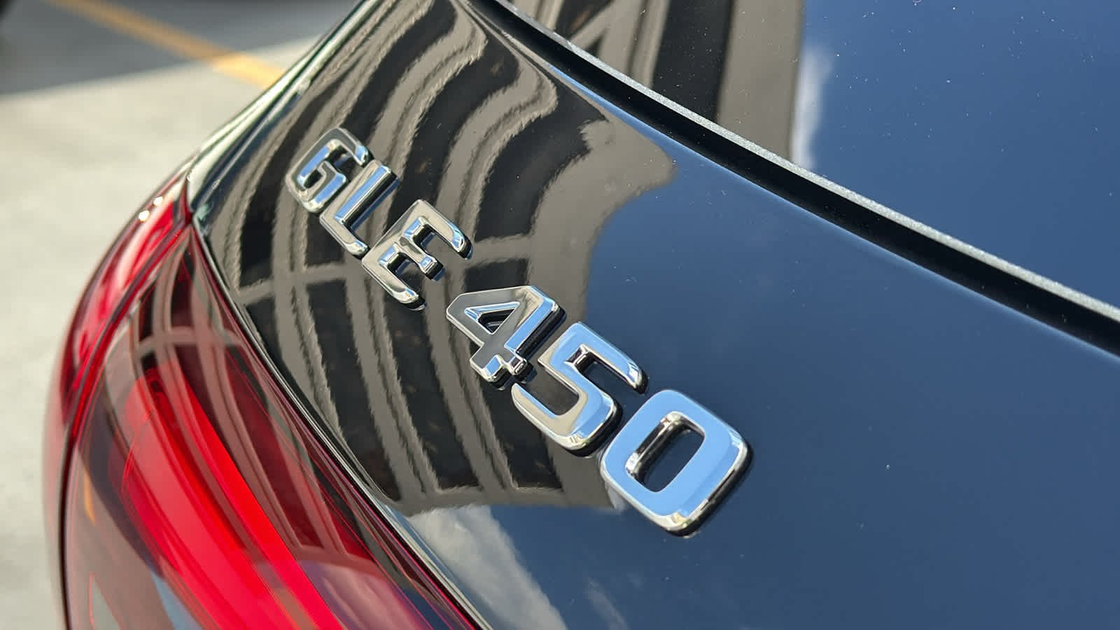 New 2026 Obsidian Black Metallic Mercedes-Benz GLE 450 image 11