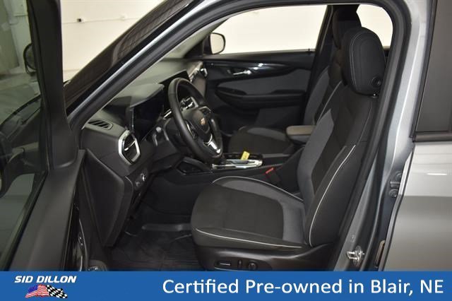 Used 2025 Sterling Gray Metallic Chevrolet LT image 6