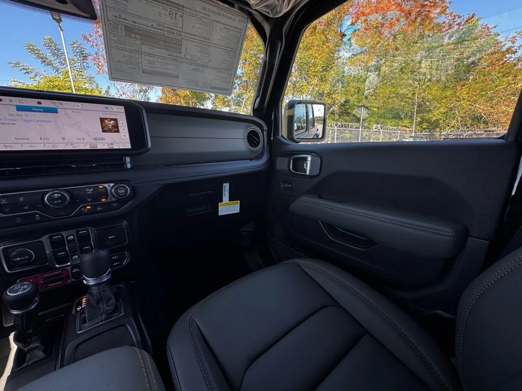 New 2026 Black Jeep Mojave X image 19