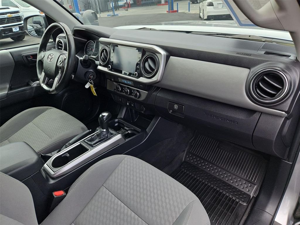 2022 Toyota Tacoma SR5 - Photo 18