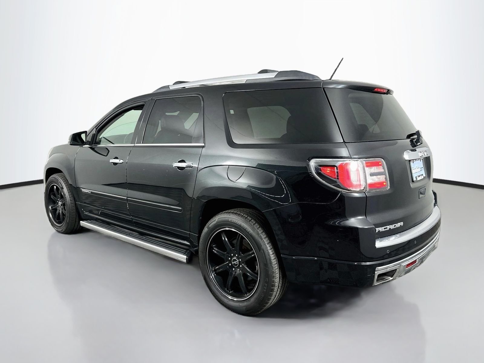 Used 2015 Carbon Black Metallic GMC Denali image 6