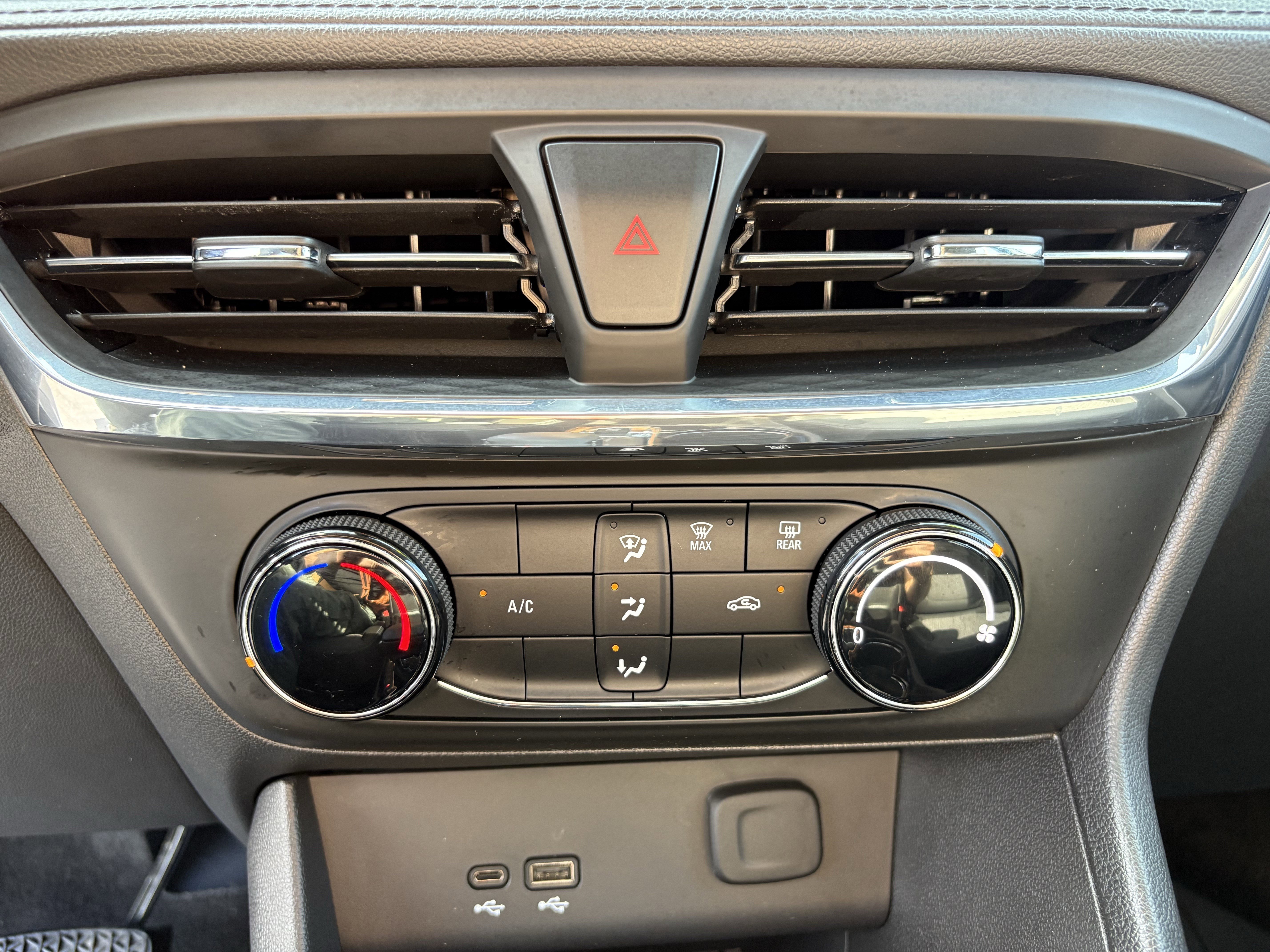 Used 2025 Ocean Blue Metallic Buick Preferred image 11