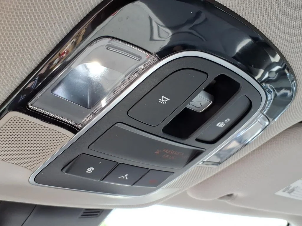 Used 2021 Gray Hyundai SEL image 22