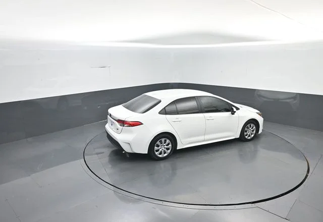 Used 2023 White Toyota LE image 32
