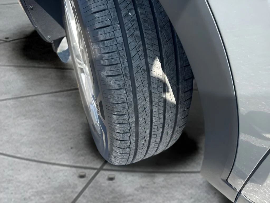 Used 2023 Gray Buick Preferred image 28