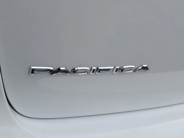 Used 2021 White Chrysler Touring image 28