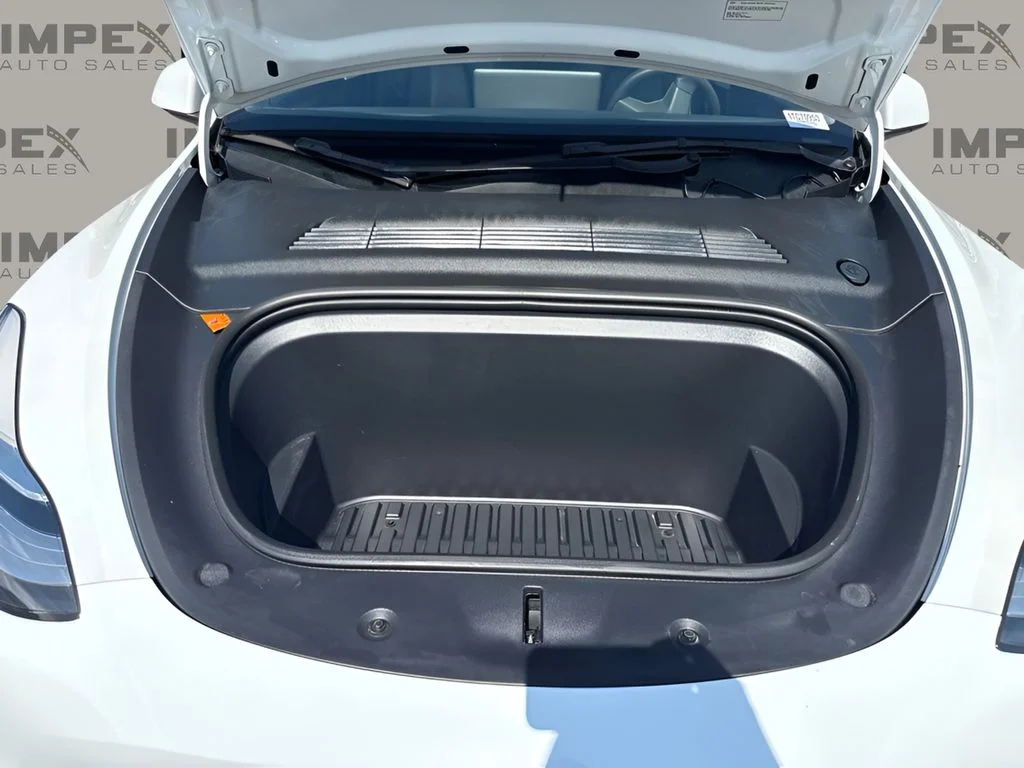 Used 2022 White Tesla Long Range image 28