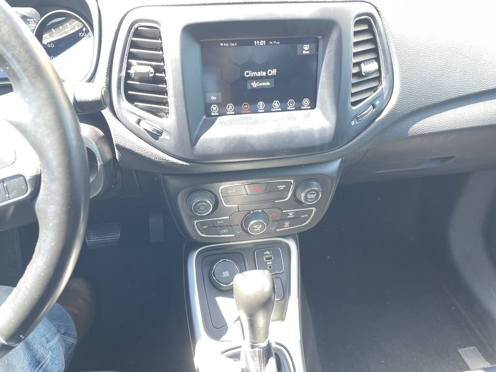 Certified Used 2021 White Jeep Latitude image 18