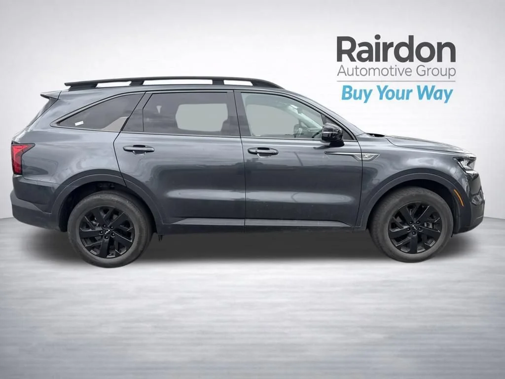 Used 2022 Gravity Grey Kia X-Line S image 6