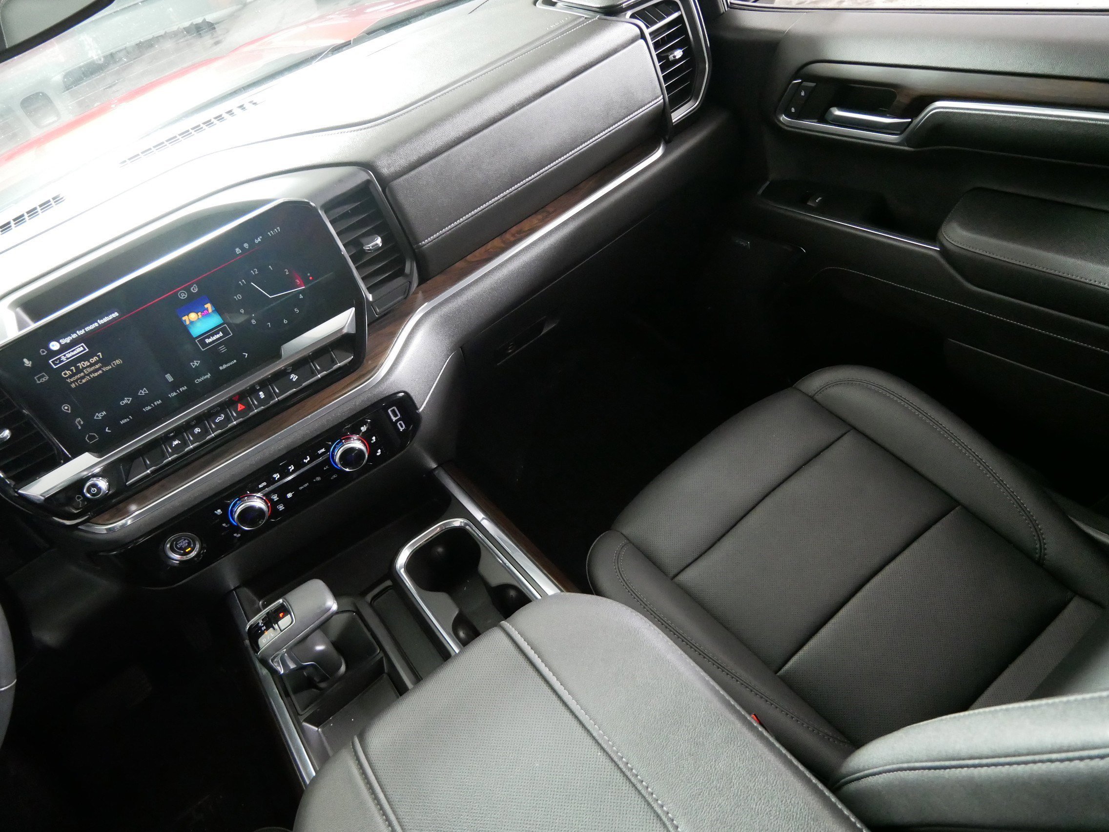 Used 2023 Volcanic Red Tintcoat GMC SLT image 11