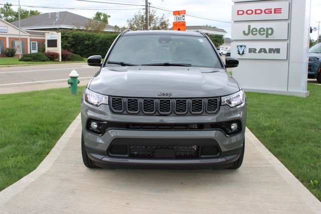 New 2026 Sting-Gray Clearcoat Jeep Limited image 5