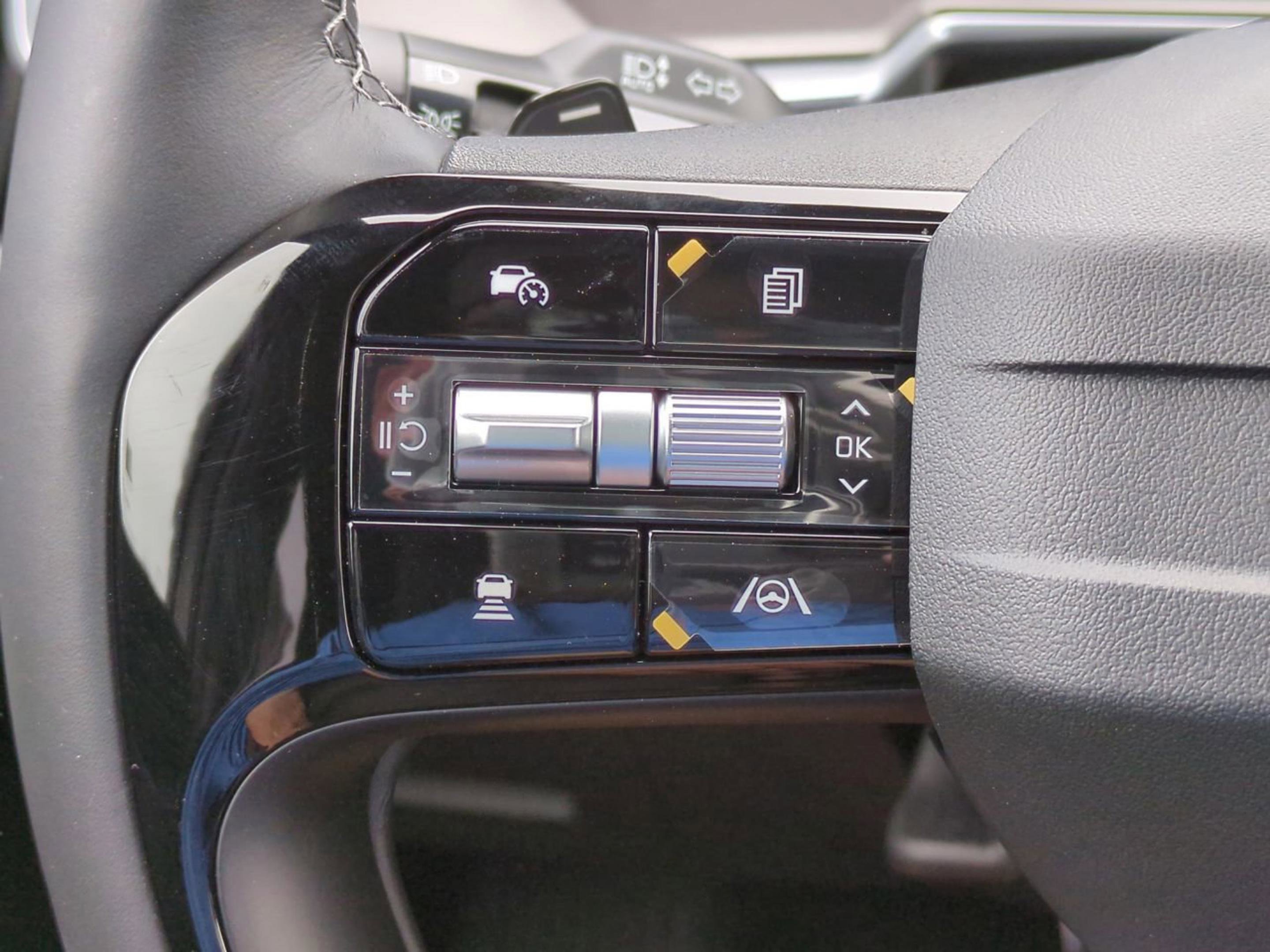 New 2026 Snow White Pearl Kia X-Line SX Prestige image 31