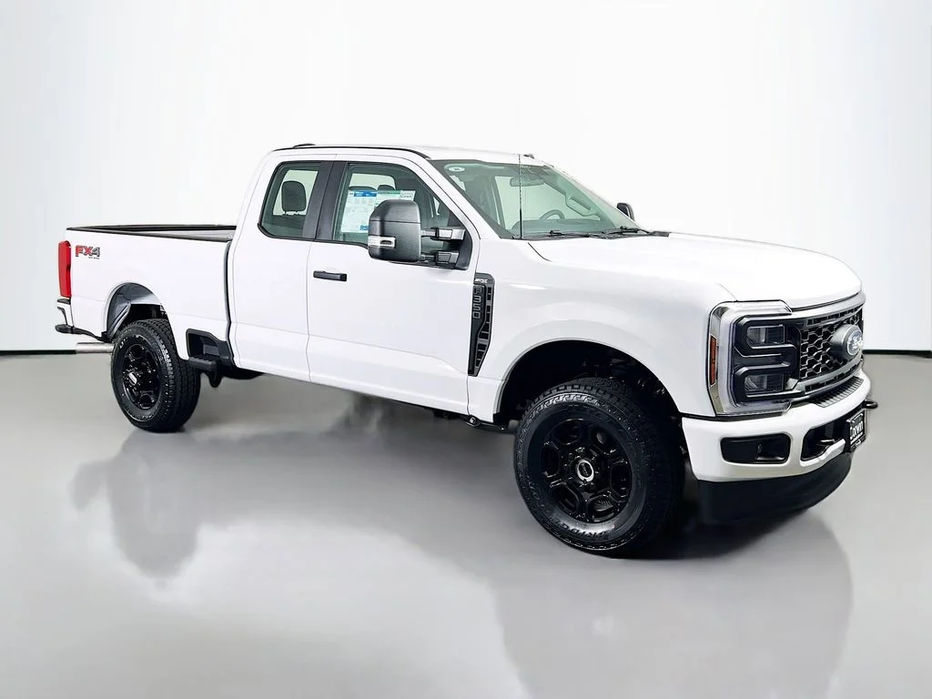 2026 Ford F-350 XL 4x4 SuperCab 8' Box SRW's photo