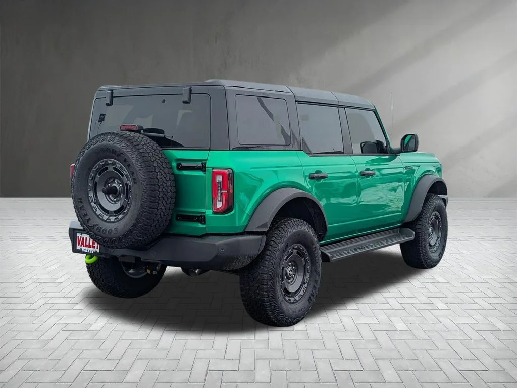 New 2025 Black Ford Outer Banks image 9