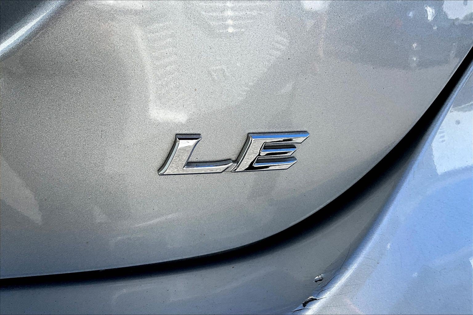 Used 2019 Silver Toyota LE image 20