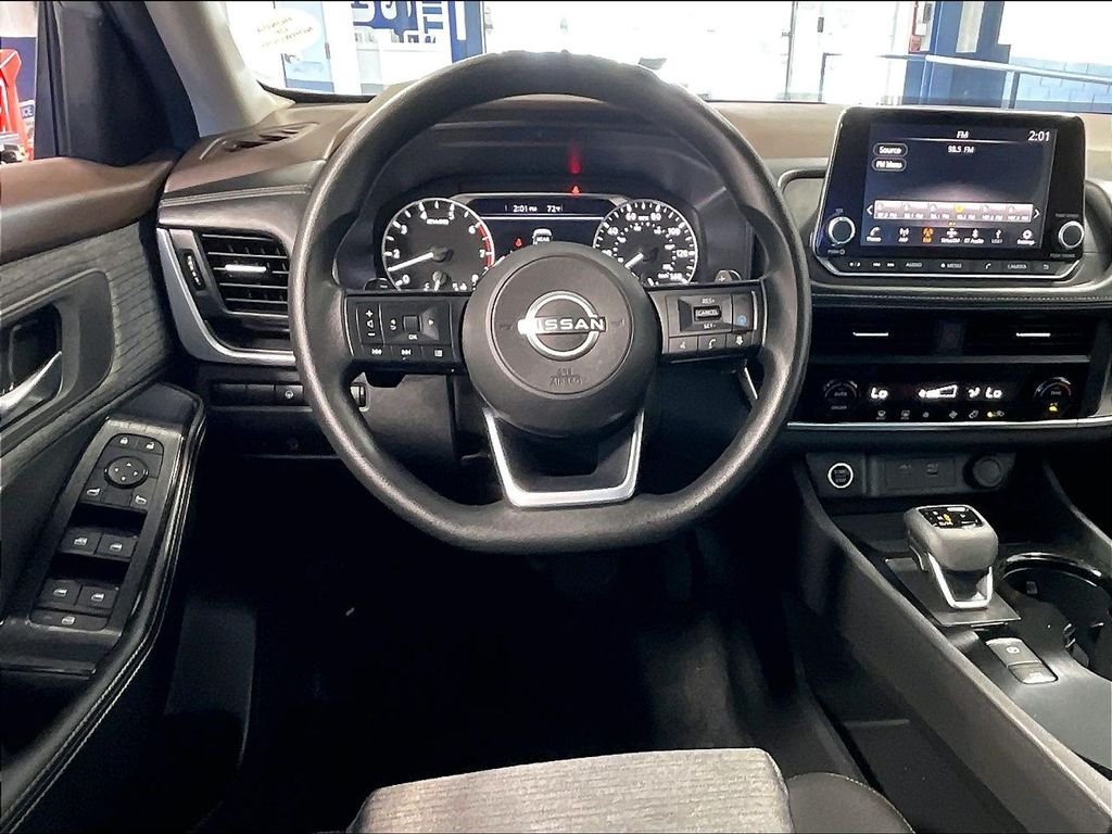 Used 2023 Silver Nissan SV image 18