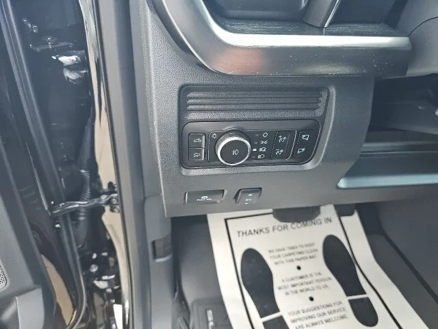 New 2026 Agate Black Metallic Ford F-250® Lariat® image 63