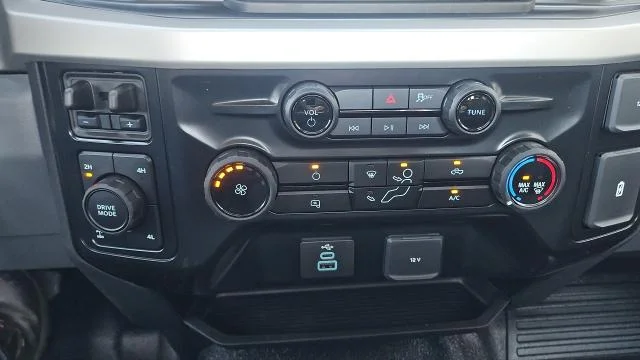 New 2027 Oxford White Ford XL 4WD image 39