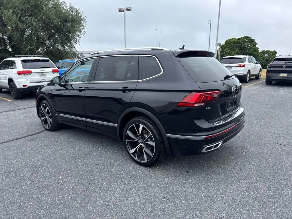 Certified Used 2023 Deep Black Pearl Volkswagen 2.0T SEL R-Line image 21