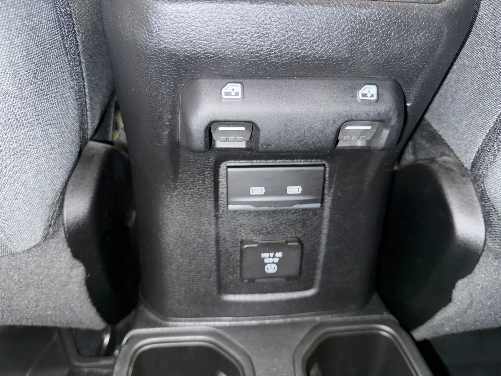Used 2024 White Jeep Sahara image 26