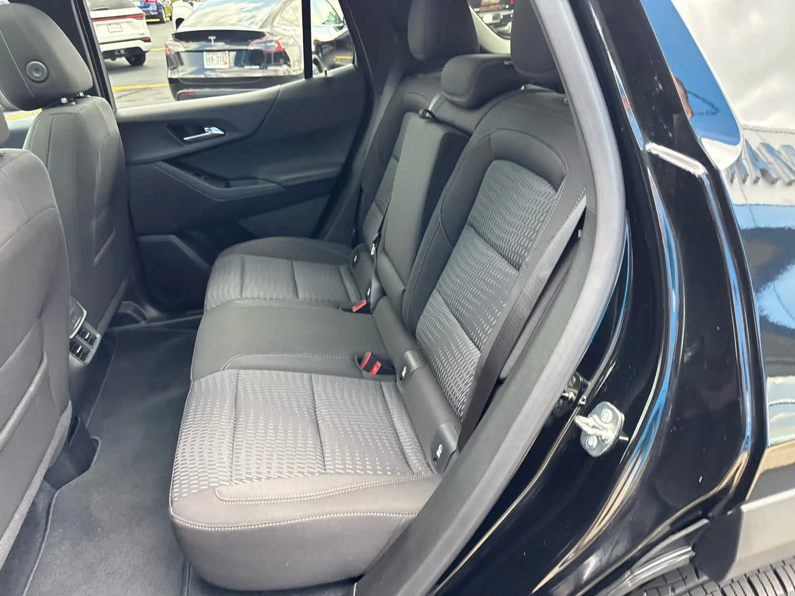 Used 2025 Mosaic Black Metallic Chevrolet LT image 16
