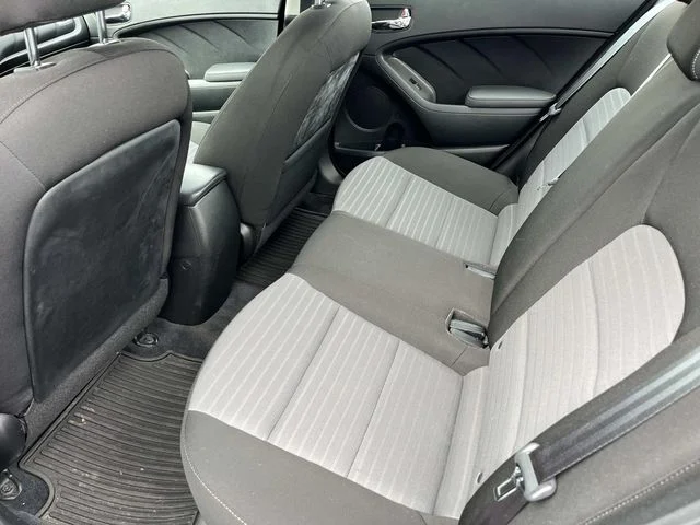 Used 2018 Blue Kia S image 17