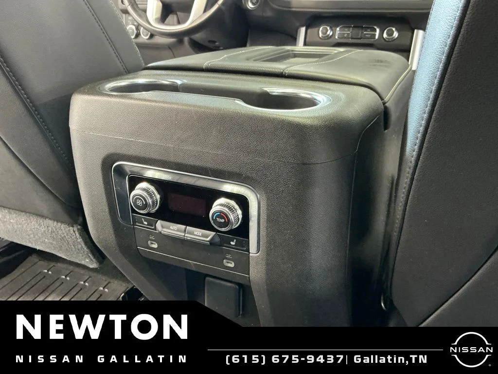 Used 2021 Onyx Black GMC SLT image 17