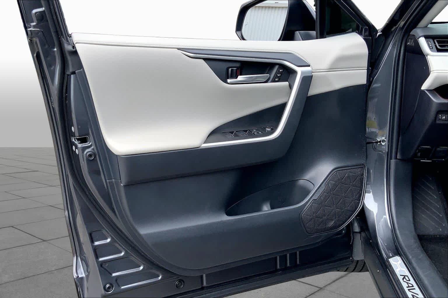 Used 2025 Magnetic Gray Metallic Toyota Limited image 22