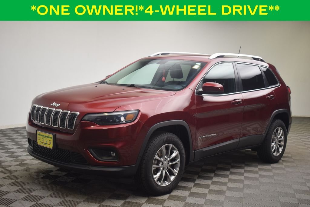 Used 2019 Velvet Red Pearlcoat Jeep Latitude Plus image 3