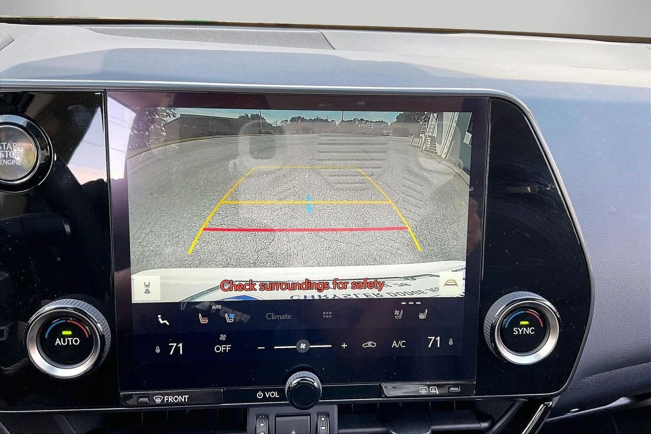 Used 2025 White Lexus 250 Premium image 14