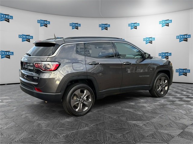 2022 Jeep Compass Latitude Lux Altitude photo 4