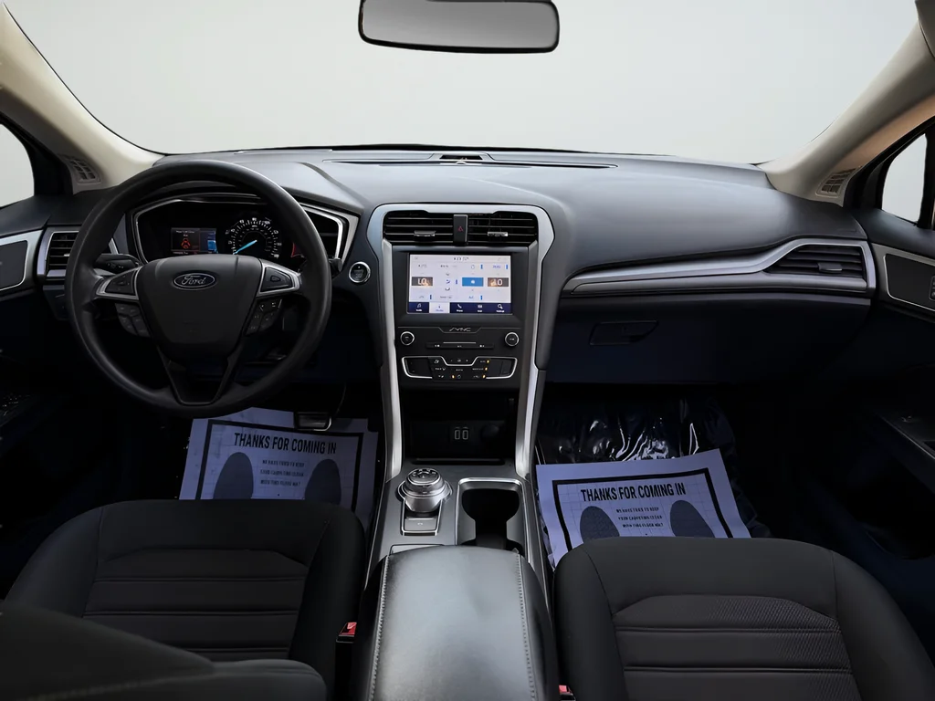 Used 2020 Black Ford SE image 24