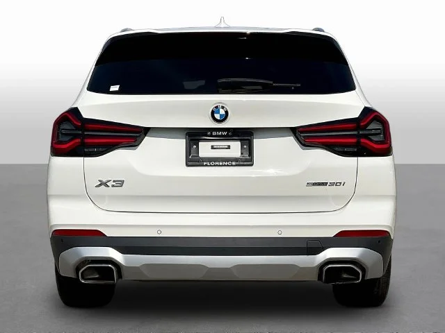 Used 2022 White BMW sDrive30i image 6