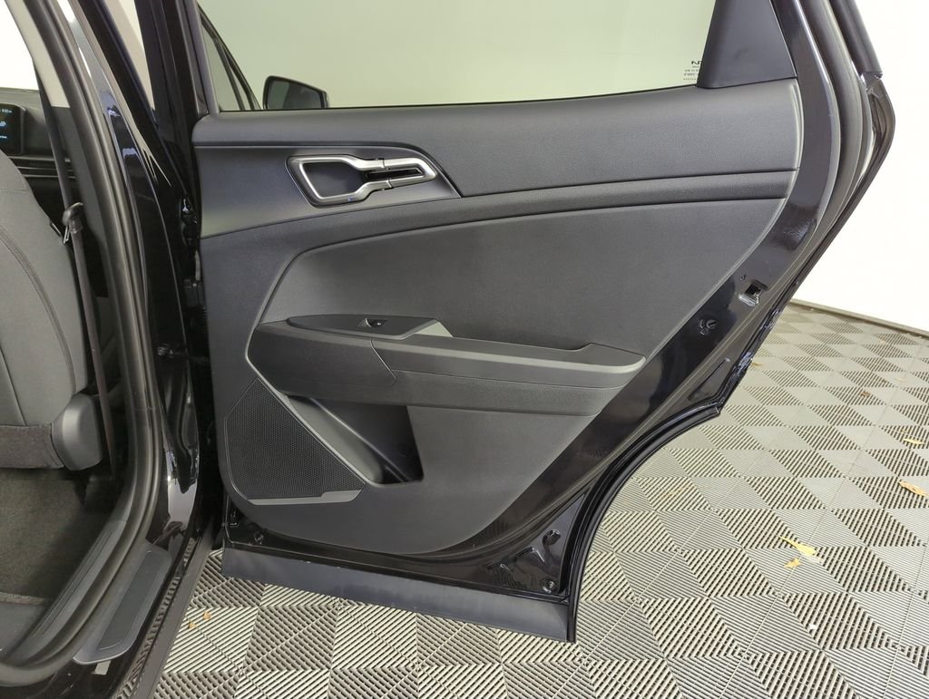 New 2026 Fusion Black Kia LX image 30