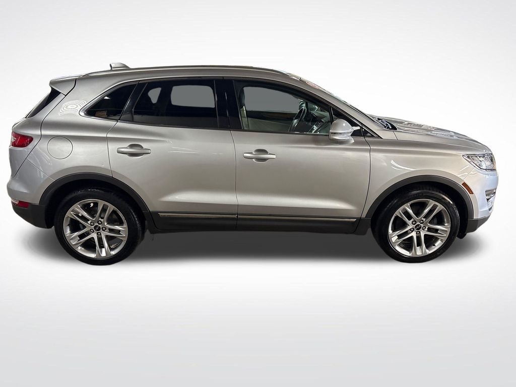 Used 2015 Silver Lincoln Base image 7