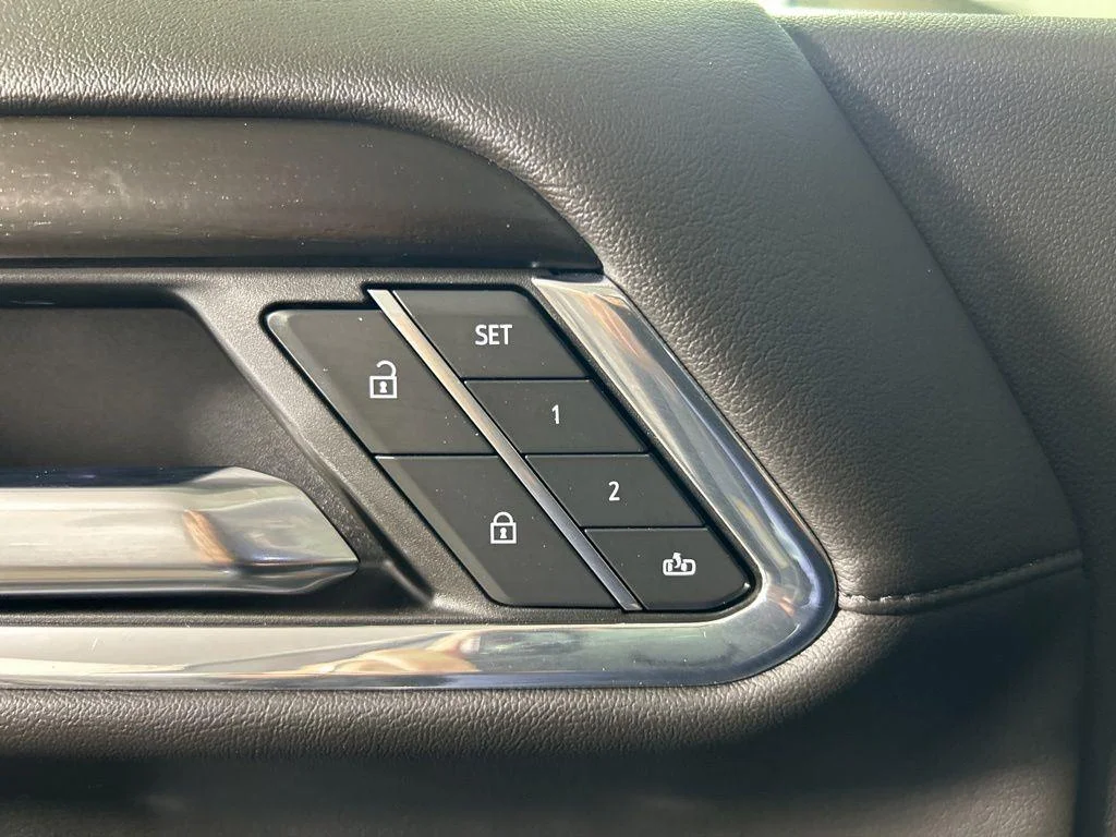 Used 2024 Sterling Metallic GMC Denali image 22