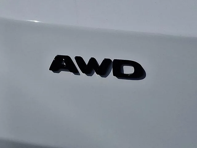 New 2026 Oxford White Ford Base image 6