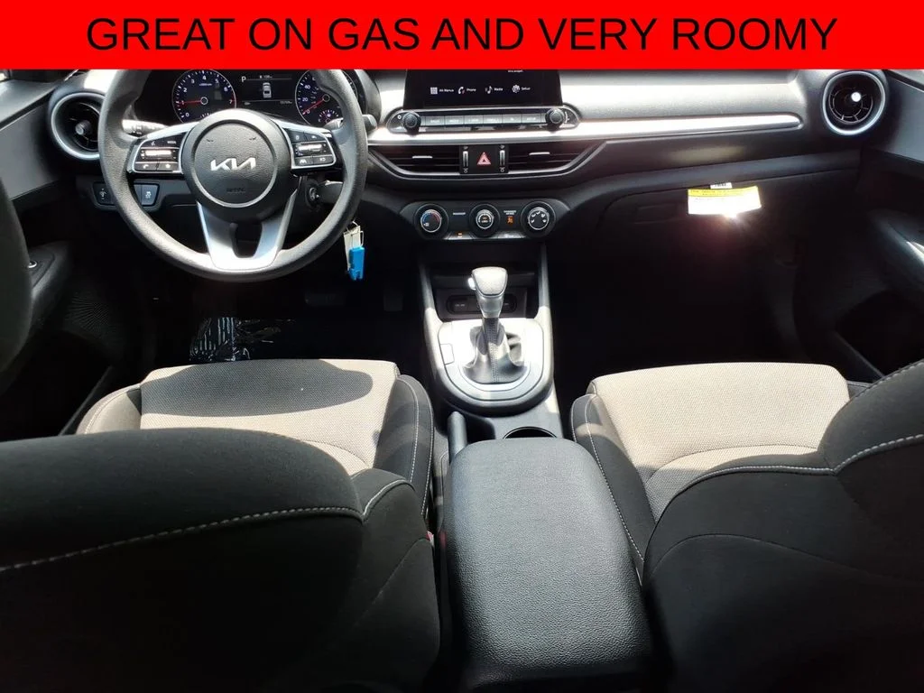 Used 2023 Gray Kia LXS image 11