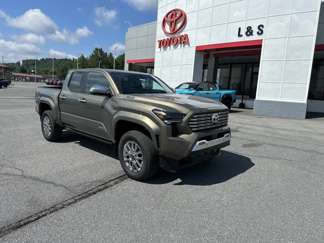 2026 Toyota Tacoma i-FORCE MAX Limited i-FORCE MAX