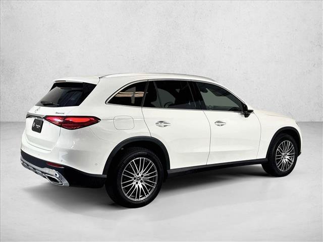 New 2026 Polar White Mercedes-Benz GLC 300 image 35