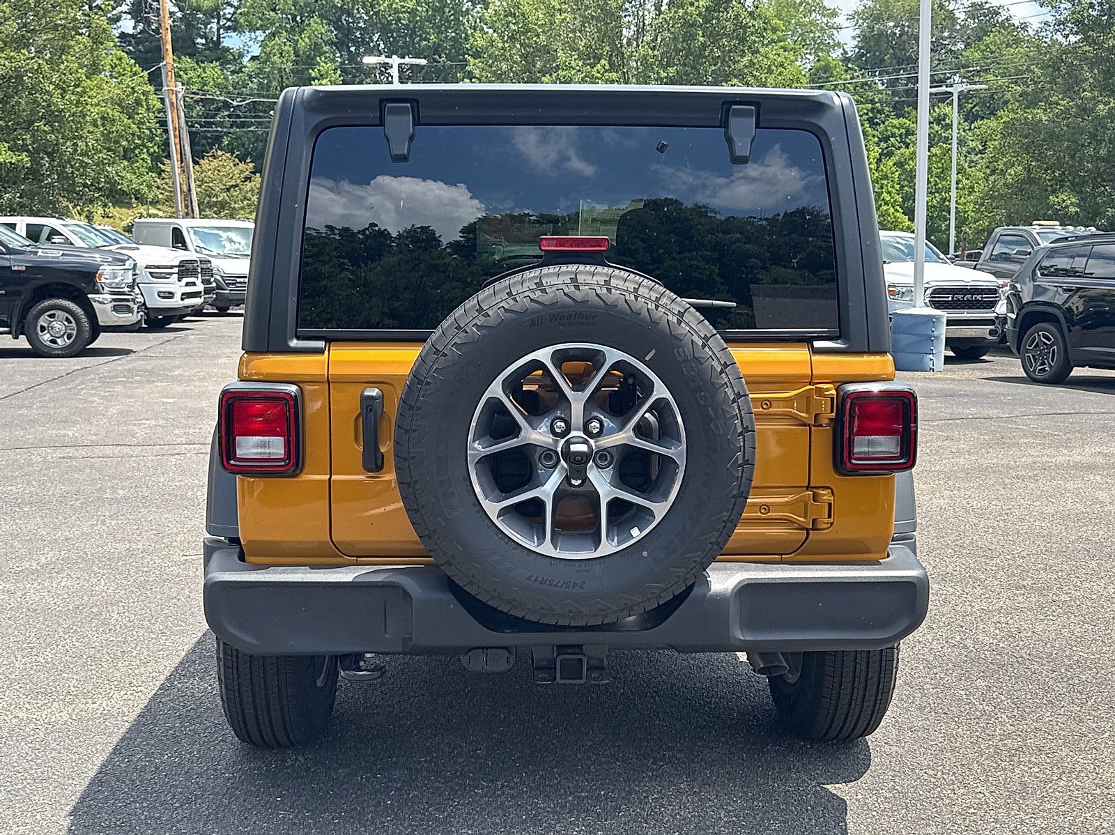 New 2026 Goldilocks Jeep 4-Door Sport S 4x4 image 5