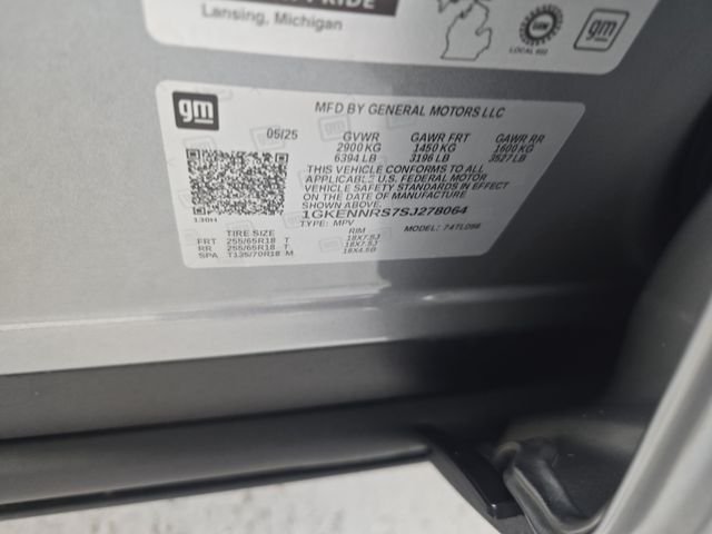 Used 2025 Silver GMC Elevation image 14