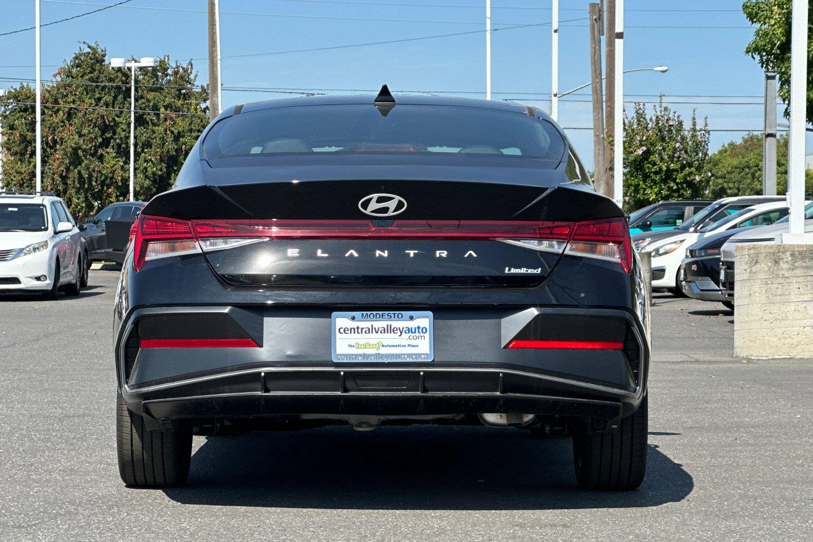 New 2026 Abyss Black Hyundai Limited image 5
